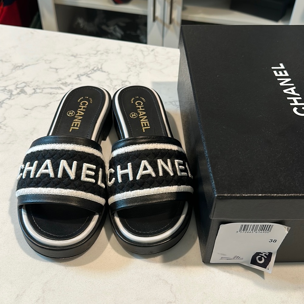 EUC CHANEL mules